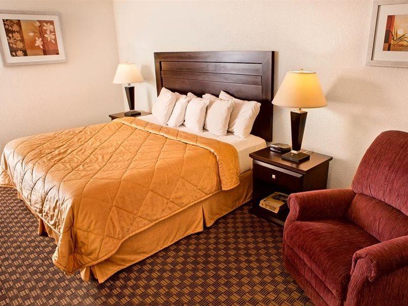 Super 8 By Wyndham Calgary/Airport Hotel Kültér fotó