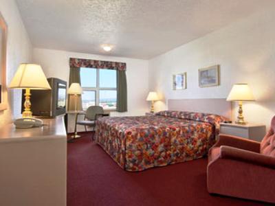 Super 8 By Wyndham Calgary/Airport Hotel Szoba fotó